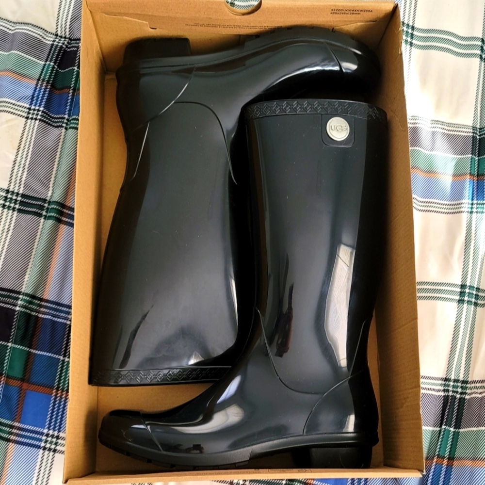 UGG Black Shaye Rain Boot 8